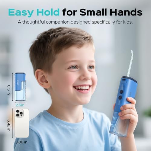 Blue mini water flosser for kids — photo 4